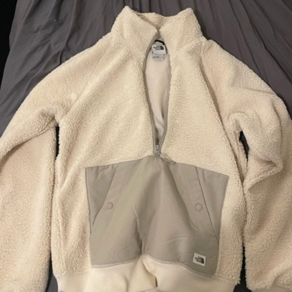 North Face MEN’S RIDGE FLEECE ¼-ZIP - Picture 2 of 3